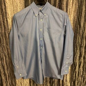L.L. Bean Men's Classic Blue Button-Down Shirt Wrinkle Resistant N1
